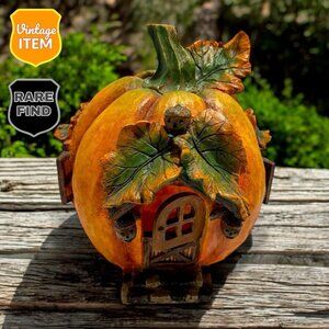 Vintage Ceramic Folk Art Pumpkin House Halloween/Thanksgiving. RARE!
